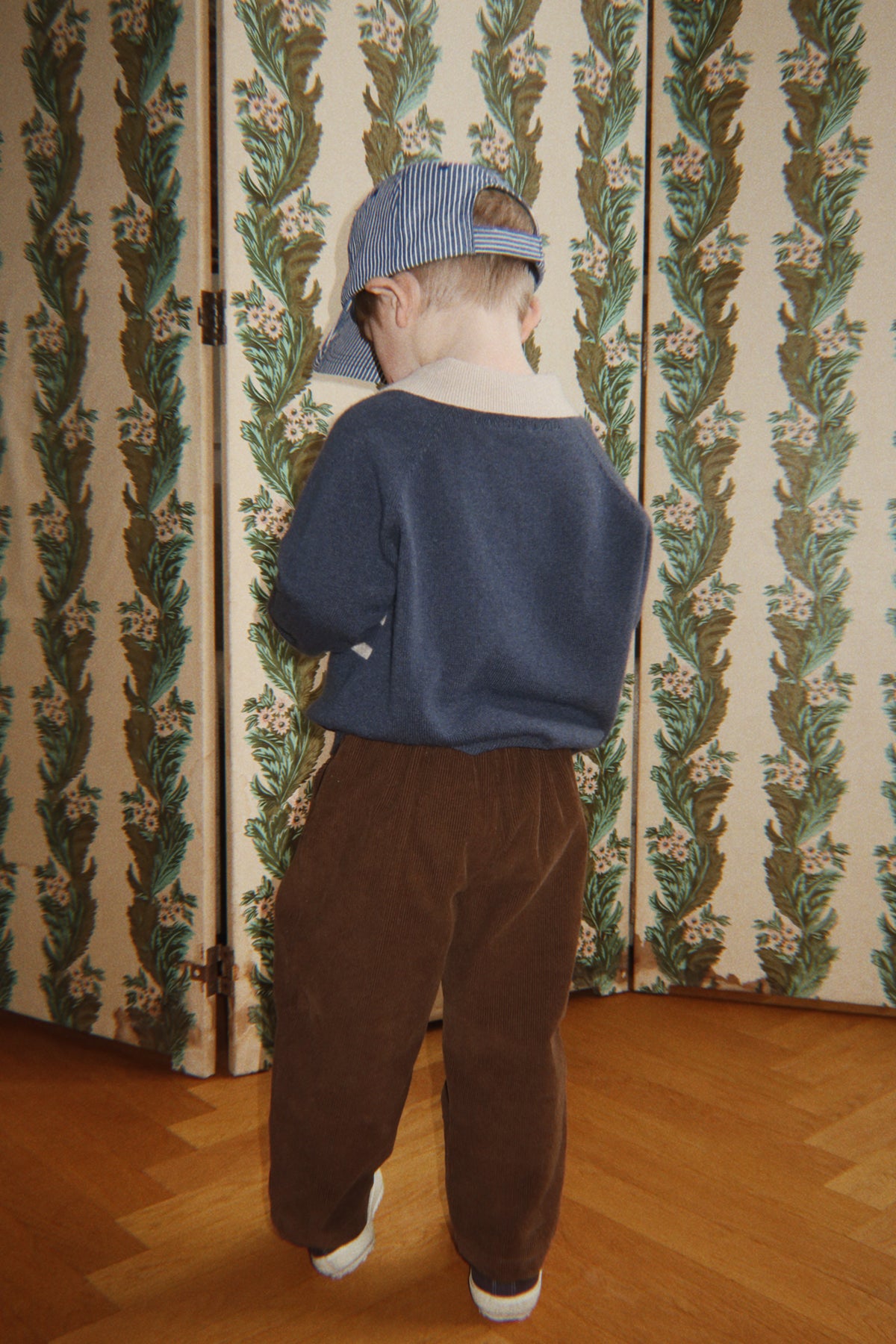 Remy Corduroy Pants in Slate Black